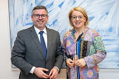 Landesrat Ludwig Schleritzko und BHW-Landesvorsitzende Bettina Rausch